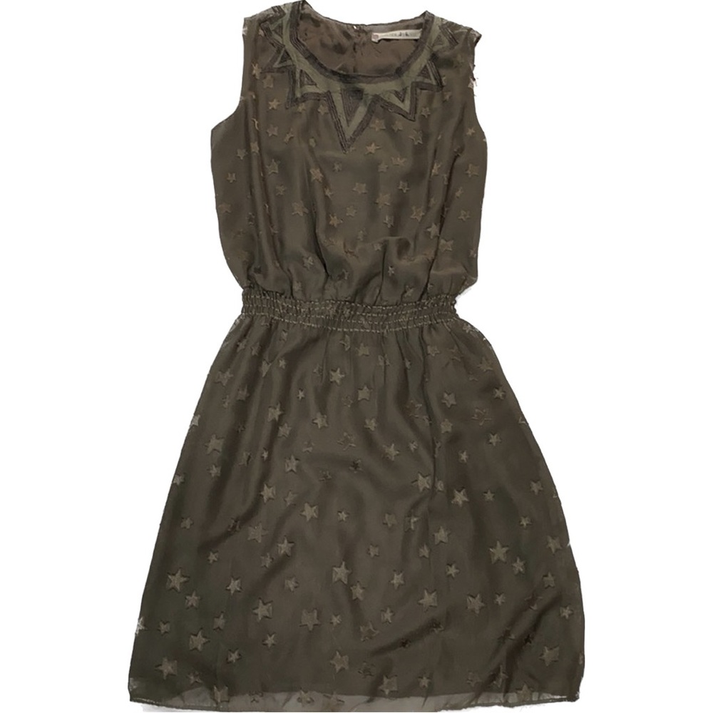 NWT Chelsea & Violet Sleeveless Star Embroidered Smocked Waist Dress Size XS